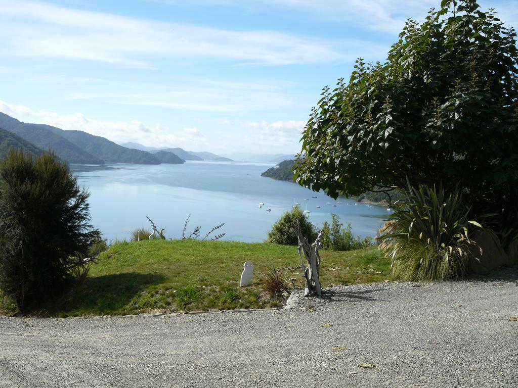 Okiwa Bay Lodge Picton Esterno foto