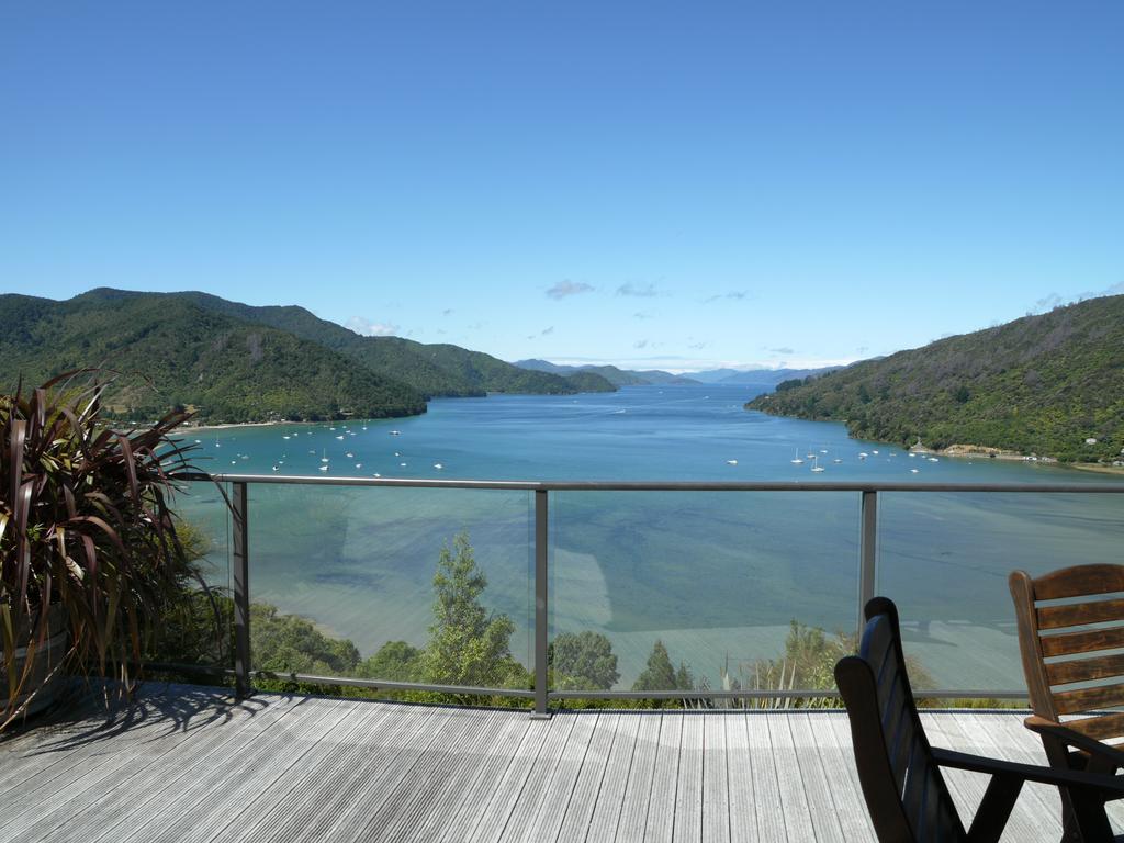 Okiwa Bay Lodge Picton Esterno foto